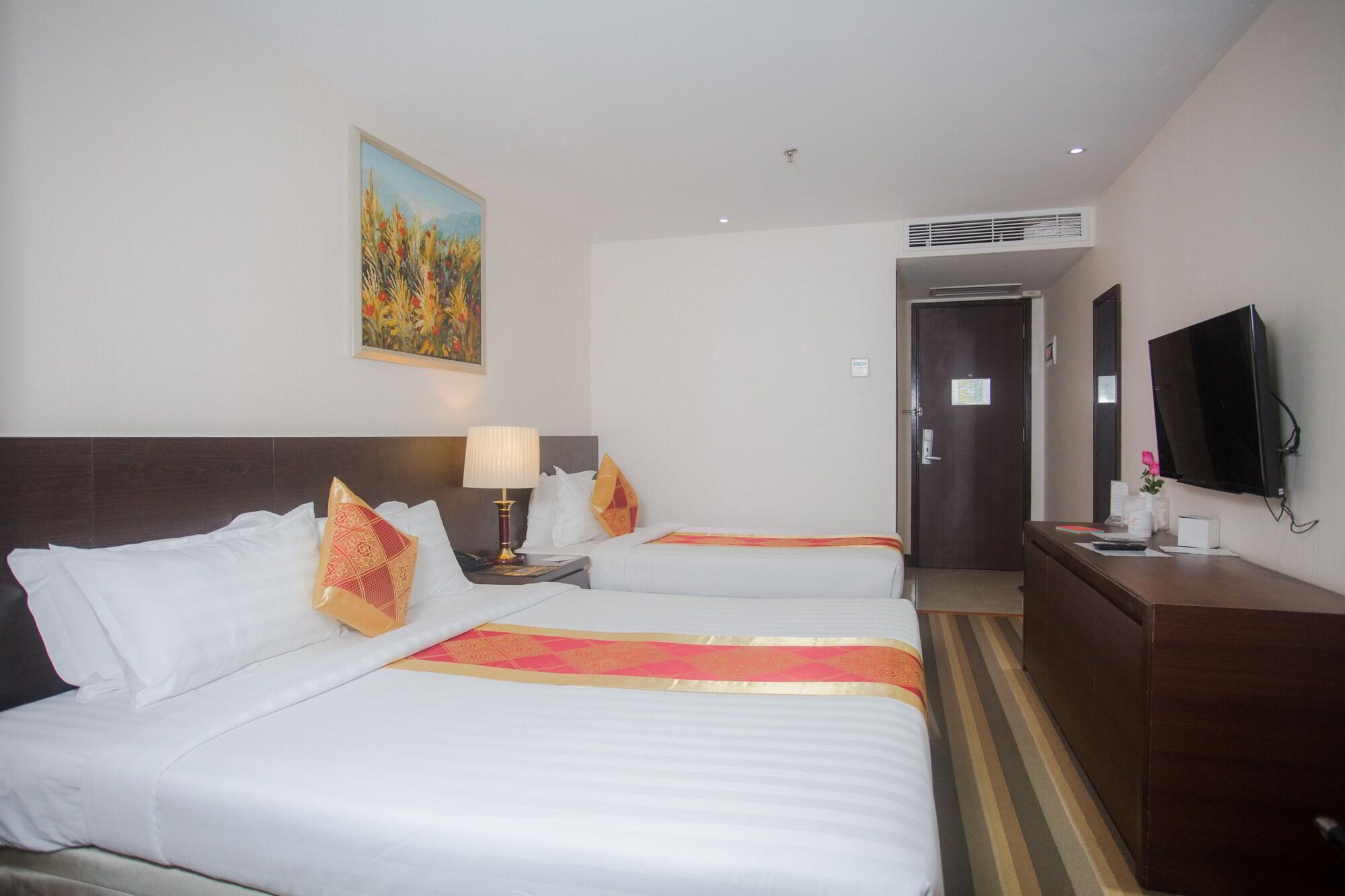 Esperado Lake View Hotel Yangon Ngoại thất bức ảnh