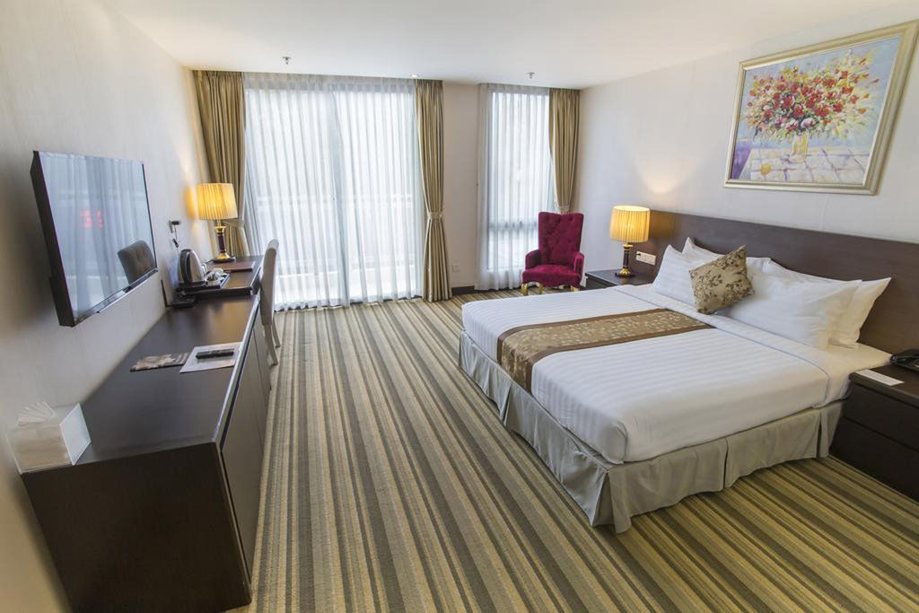 Esperado Lake View Hotel Yangon Ngoại thất bức ảnh