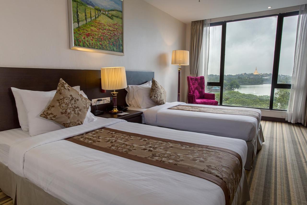 Esperado Lake View Hotel Yangon Ngoại thất bức ảnh