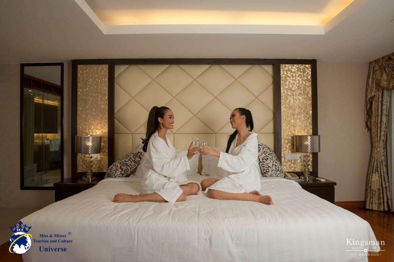 Esperado Lake View Hotel Yangon Ngoại thất bức ảnh